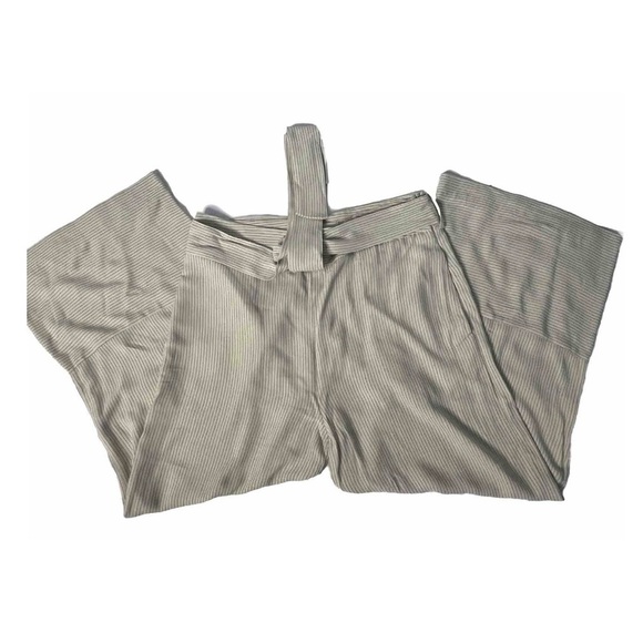 Women’s‎ H&M size 10 pinstriped cream and black cropped, belted pants . - Picture 2 of 6